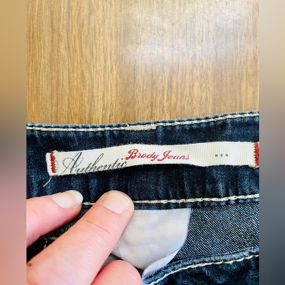 Brody Jean Capris - Picture 3 of 3